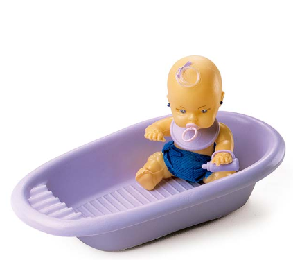 BEBE CON BAÑERA MINI