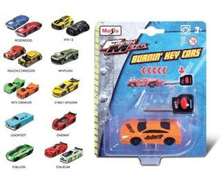 AUTO CON LLAVE LANZADOR MAISTO - MODELOS SURTIDOS  -