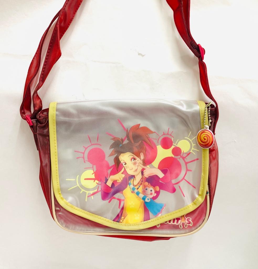 CARTERA CON TAPA CHIQUITITAS