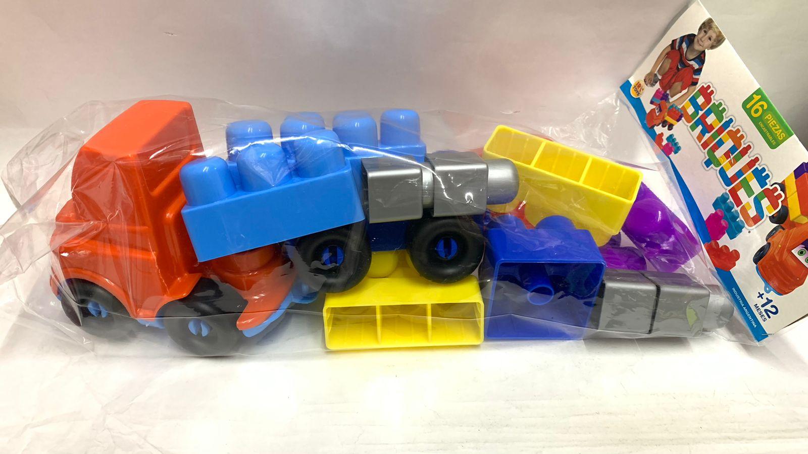 CAMION CON BRIQUES ENCASTRABLES