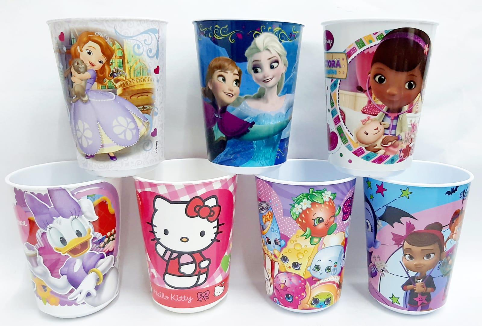 VASO MEDIANO PERSONAJES