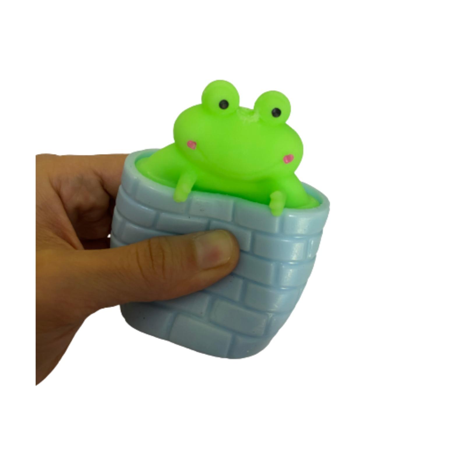 SHAKY FRIENDS CROC CROC