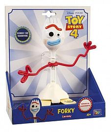 FORKY CAMINA Y GOLPEA